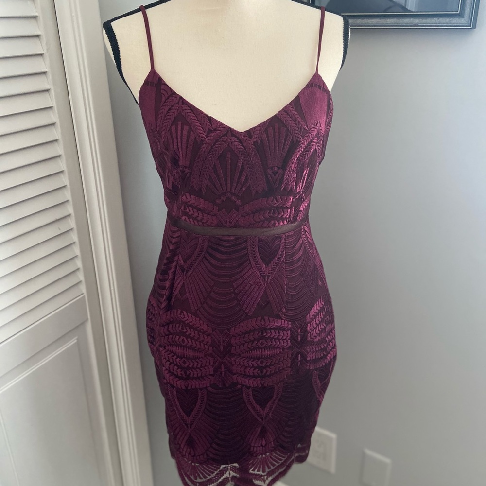 Classic AND Sexy Art Deco Guess Dress